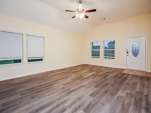 3rd image of 5946 Nodaway Creek Ct