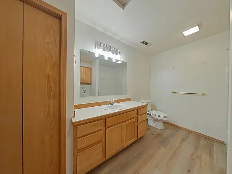 9 Michael Grove Ave — Photo 16