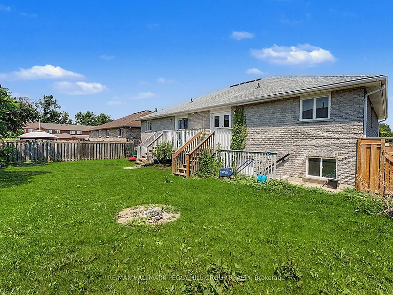 48 Cassandra Dr #LOWER — Photo 12