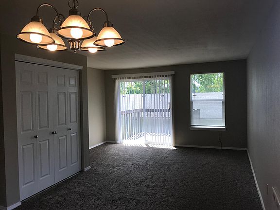 4th image of 1509 Legion Way SE