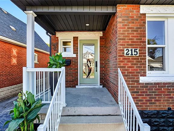 4th image of 215 Paling Ave