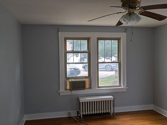 5th image of 1011 California Ave APT 1R