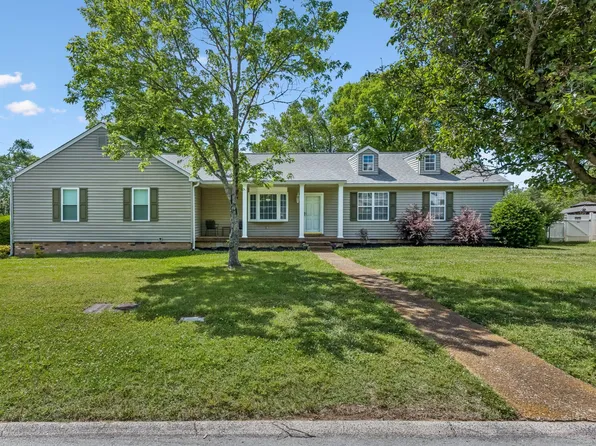 3876 Priest Lake Dr, Nashville, TN 37217