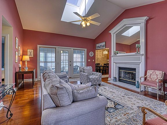 5th image of 6011 River Bluff Dr