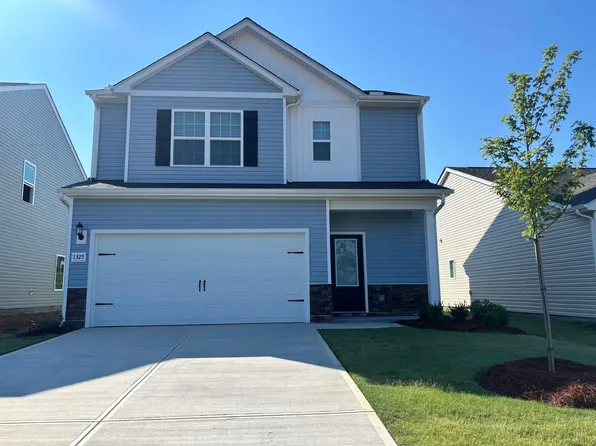 1325 Pitch Pine Pl, Moore, SC 29369