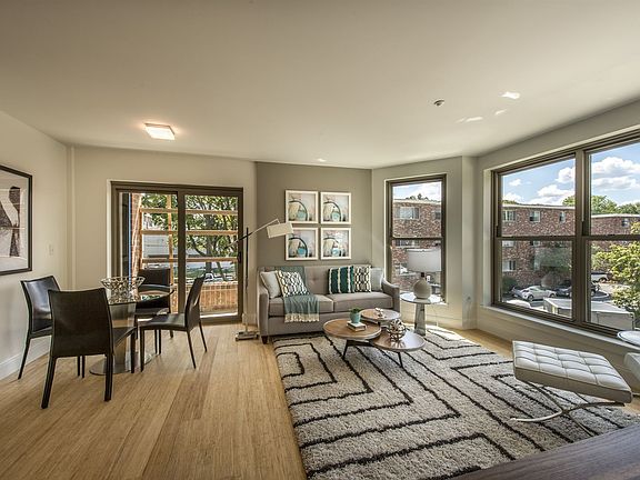 R-MALV10_Interior_011