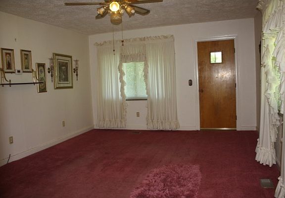 4th image of 5079 Washington St W