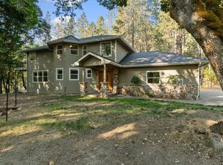 212 Genverna Gln, Grants Pass, OR 97527