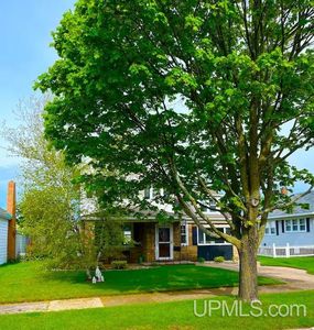 814 S 14th St, Escanaba, MI, 49829