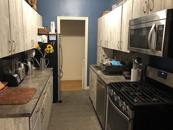 5th image of 10825 72nd Ave APT 5B