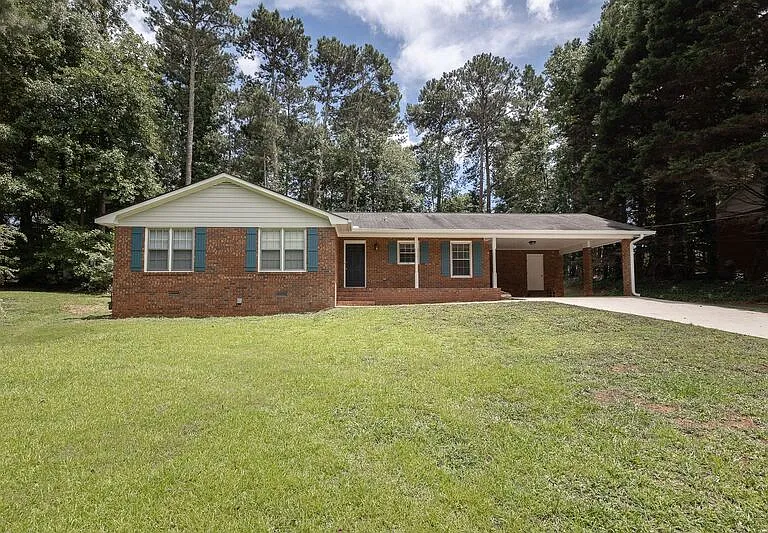 1151 Brookwood Dr — Photo 1