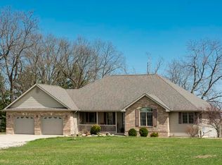 2623 County Road 600 E, Mahomet, IL 61853
