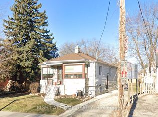 12 Connaught Ave, Toronto, ON M2M 1G6