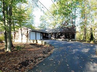 28 Sugar Bush Ln, South Russell, OH 44022