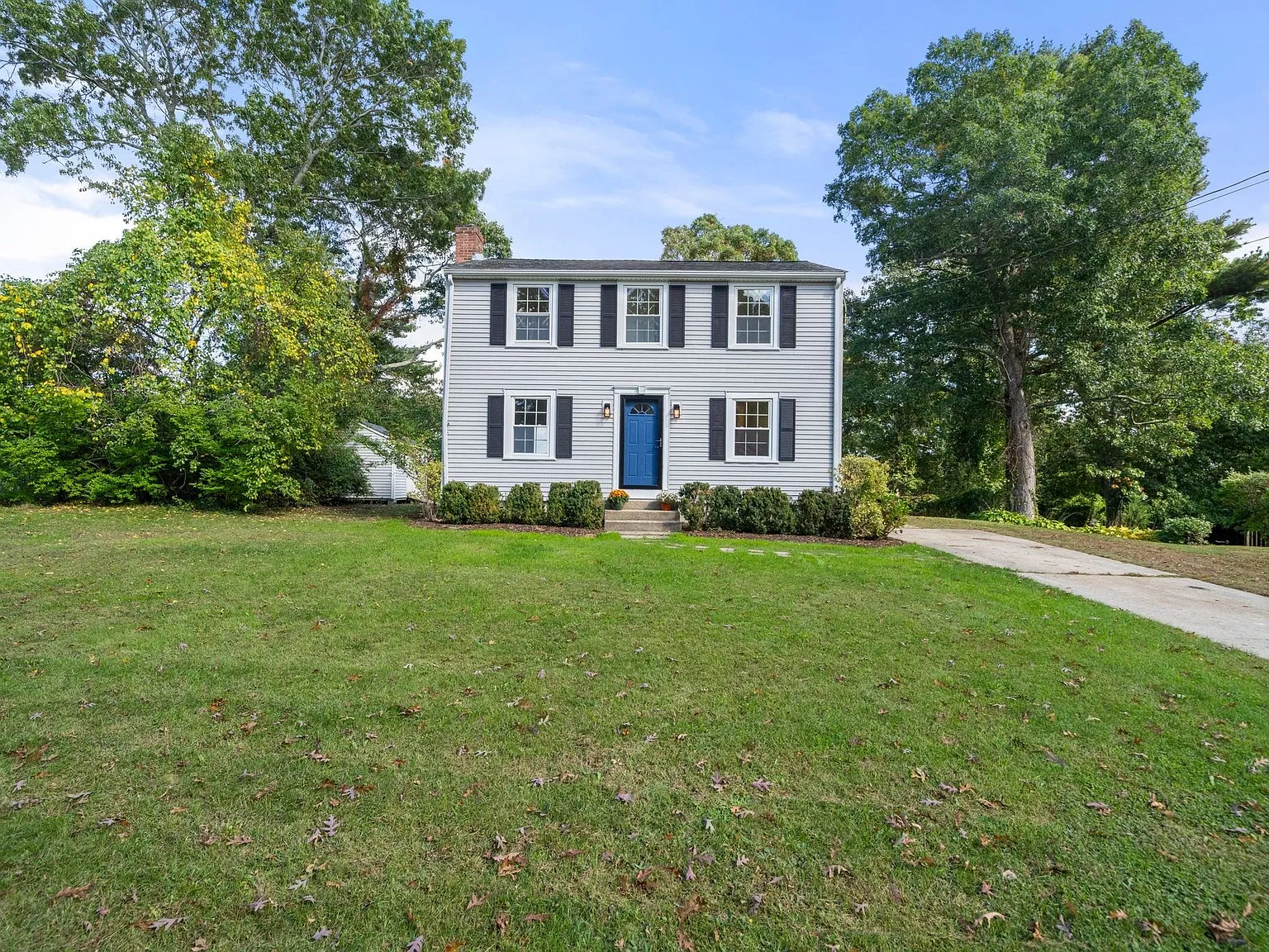 3 bed, 2.0 bath, 1120 sqft, $4,000 — Photo 1