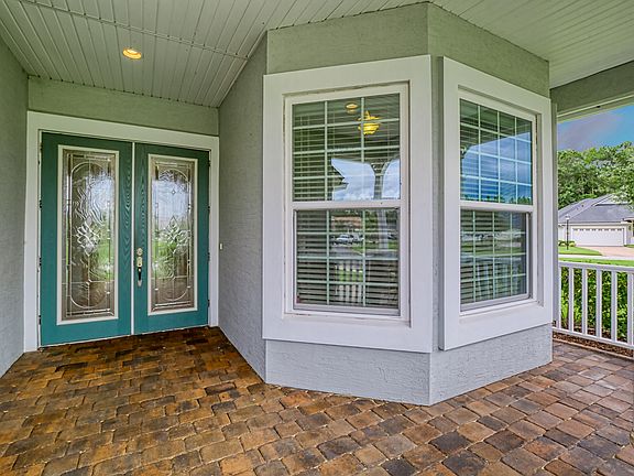 3rd image of 1600 Sugar Loaf Ln