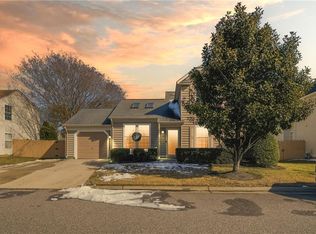 325 Oak Lake Run, Chesapeake, VA 23320