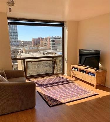 5th image of 4343 N Clarendon Ave APT 611