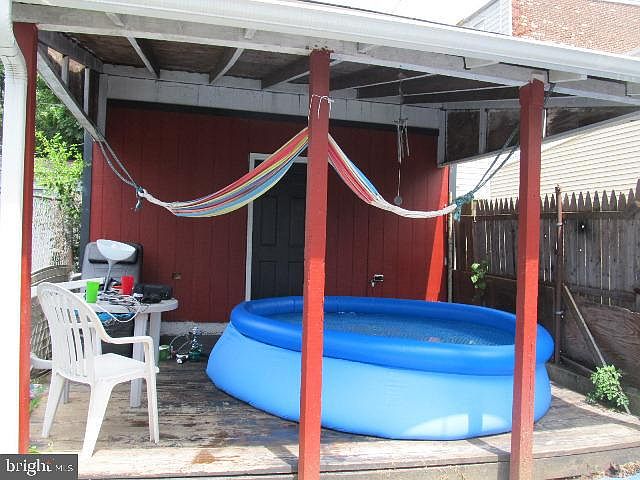 2nd image of 1151 Chestnut St
