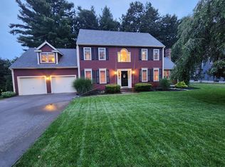 11 Cherokee Ln, Walpole, MA 02081