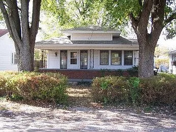 1026 Laclede St photo 1