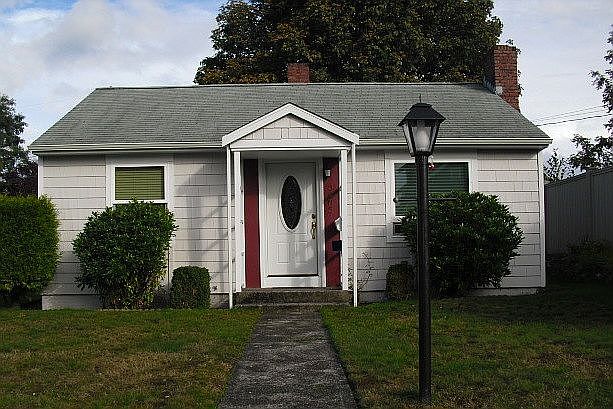 1st image of 3905 N Mullen St