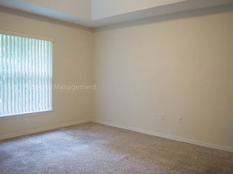 90 Farmsworth Dr #A — Photo 12
