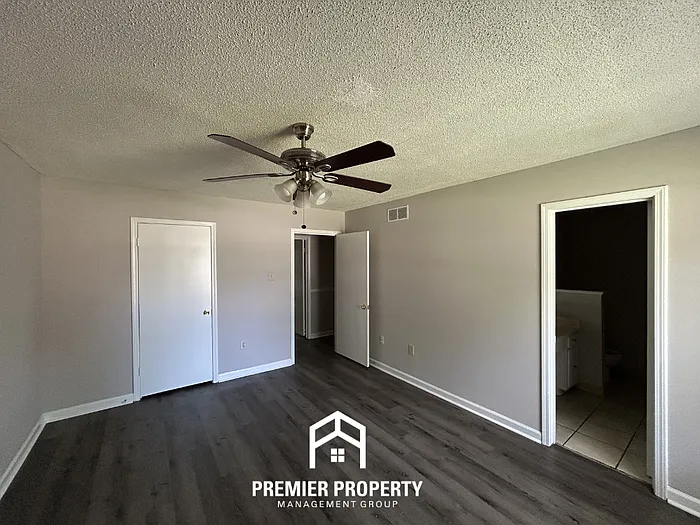 3857 Clemmer Dr — Photo 10
