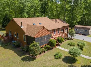 8973 Williams Ln, Spring Grove, VA 23881