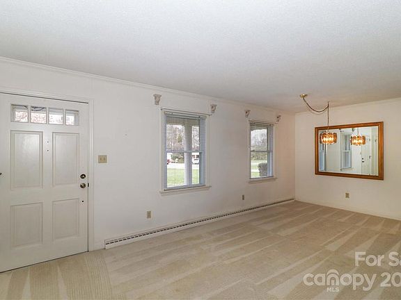 3rd image of 2408 E Broad St