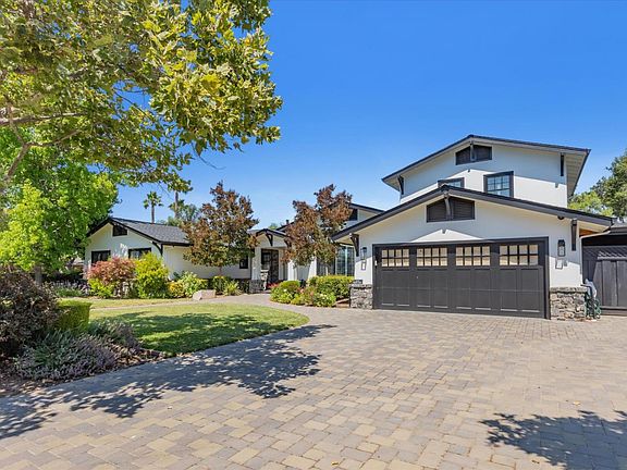 3rd image of 6590 Crystal Springs Dr