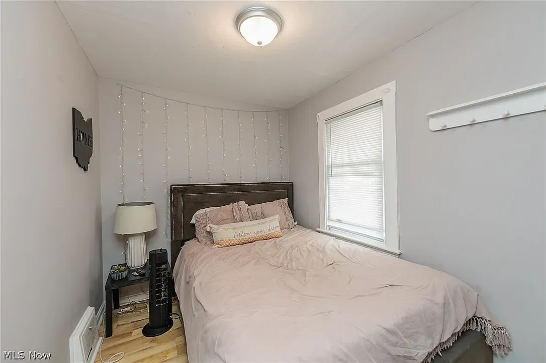 3 bed, 1044 sqft, $1,800 — Photo 3