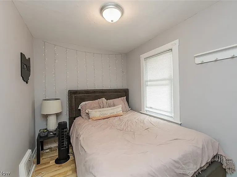 3801 Russell Ave — Photo 3