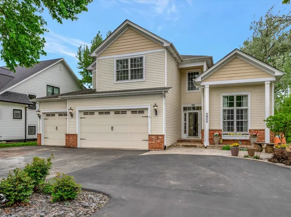 5952 Woodward Ave, Downers Grove, IL 60516