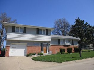 4806 C St, Omaha, NE 68106