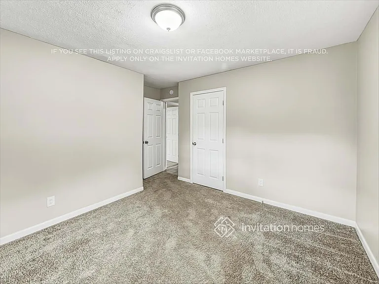 2652 Williamsburg Dr — Photo 16