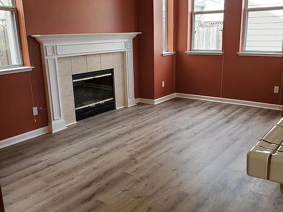 4th image of 106 Village Cir