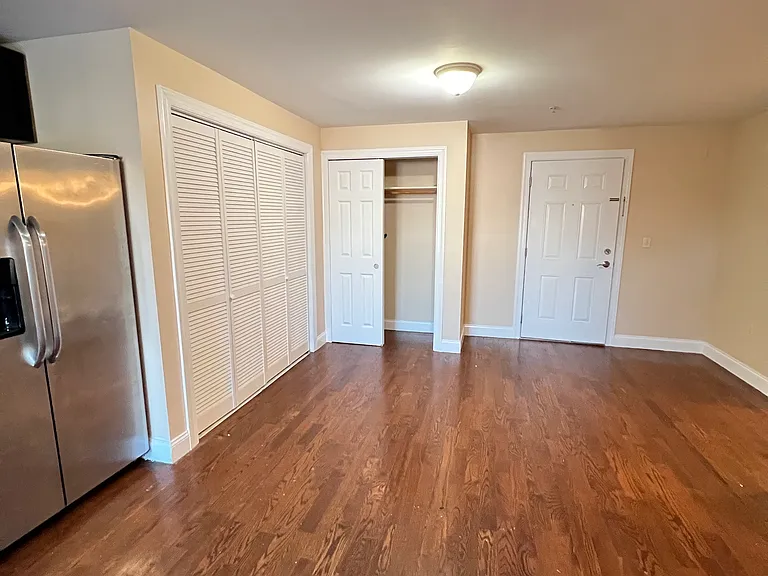 711 Sip St #203 — Photo 2