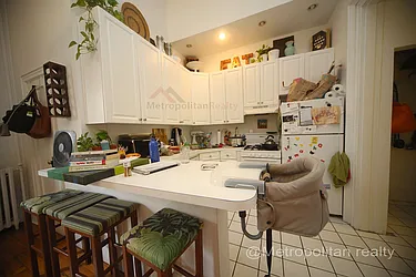 Rented by Metropolitan Realty