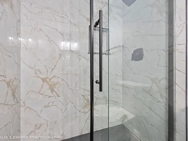 5600 Hillcrest Ln #2M — Photo 18