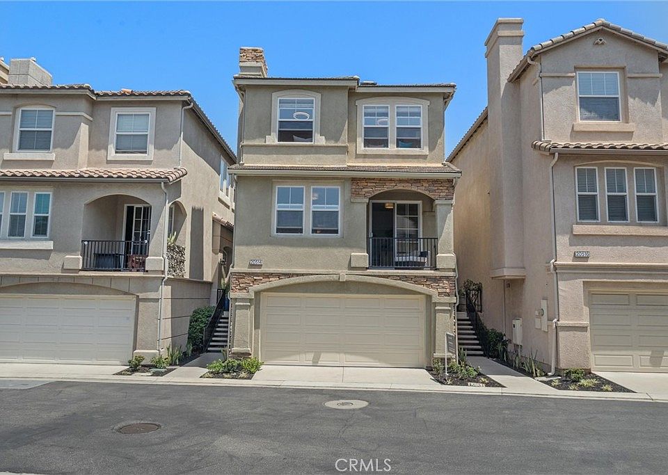 1st image of 20514 Earl St