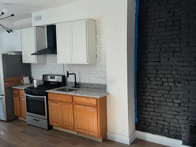 724 N Hilton St — Photo 4