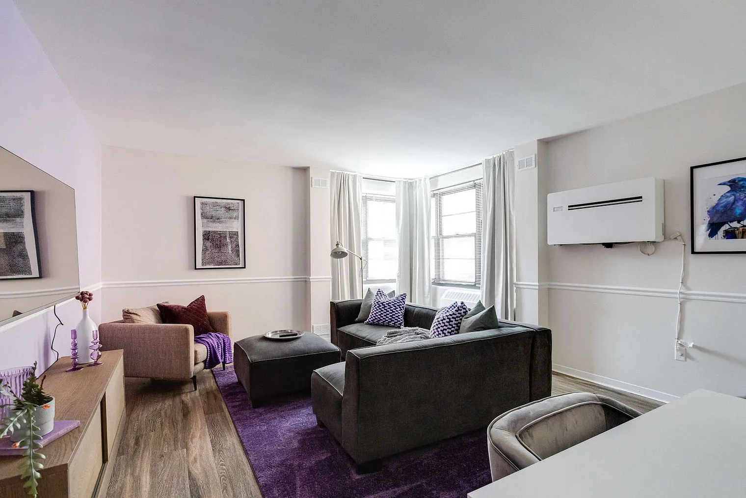 1 bed, 1.0 bath, 624 sqft, $2,016 — Photo 1