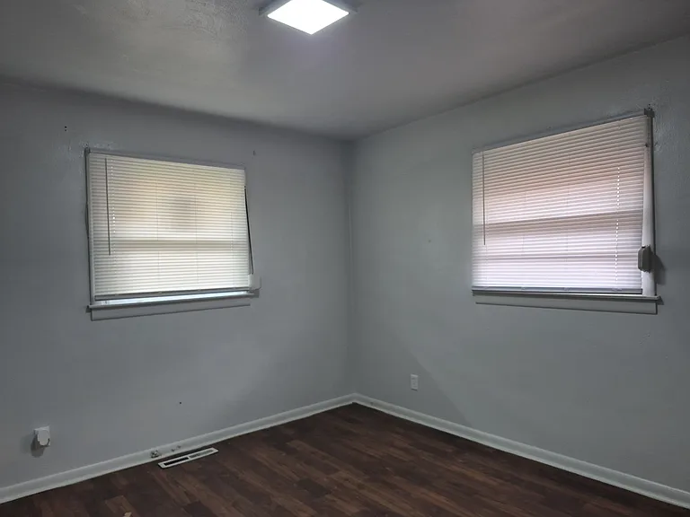 6516 E 3rd Pl — Photo 7