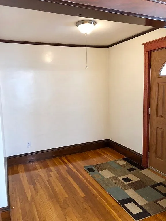 2 bed, 1.0 bath, 1200 sqft, $2,800 — Photo 2