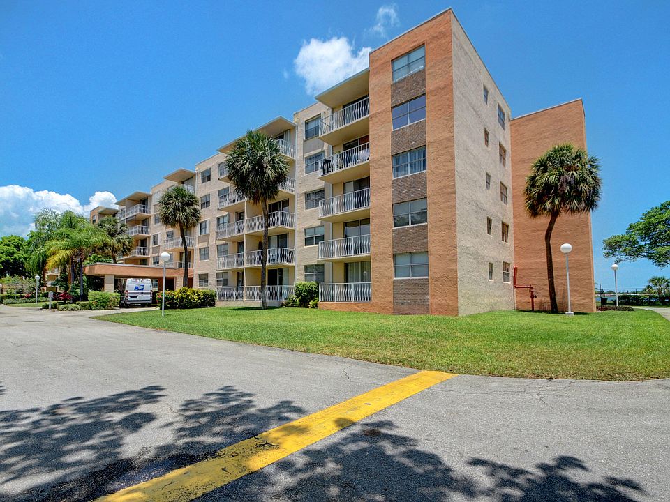 1st image of 480 Executive Center Drive #2c