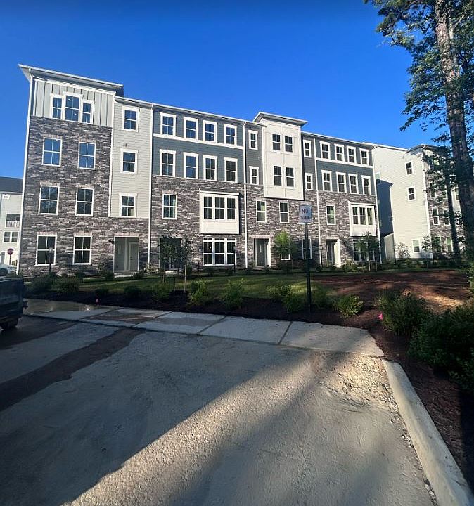 1st image of 8020 Lake Laurel Ln Unit B