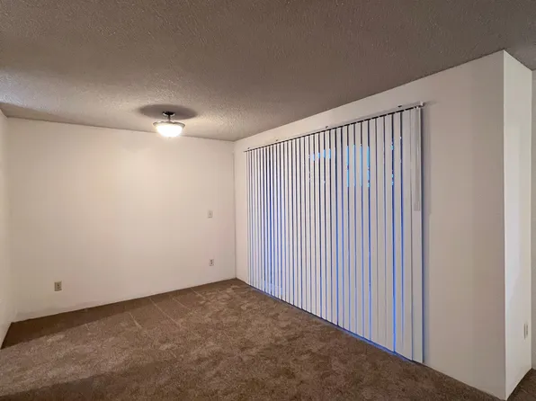 10522 Lake City Way NE, Seattle, WA