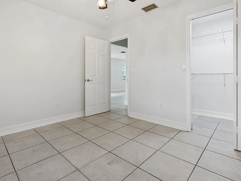 5236 Treetops Dr #L-104 — Photo 16