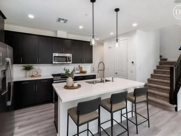 3240 Crecida Way, Carlsbad, CA 92010